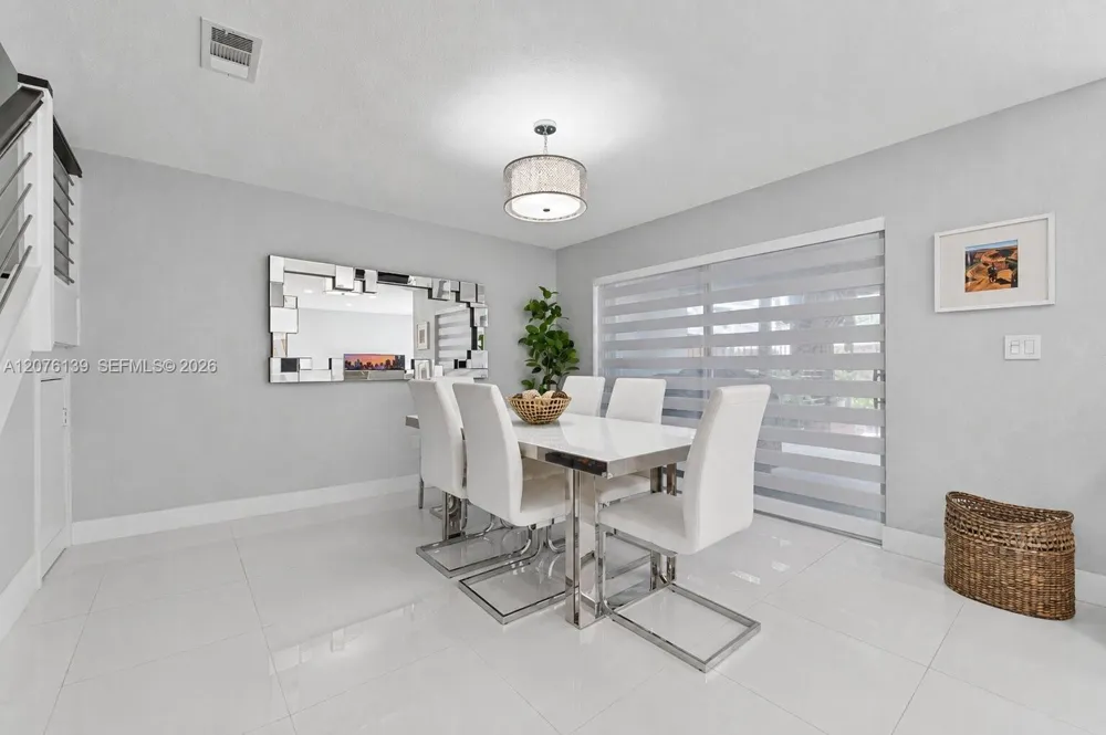 14265 SW 97th Ter Miami, FL 33186
