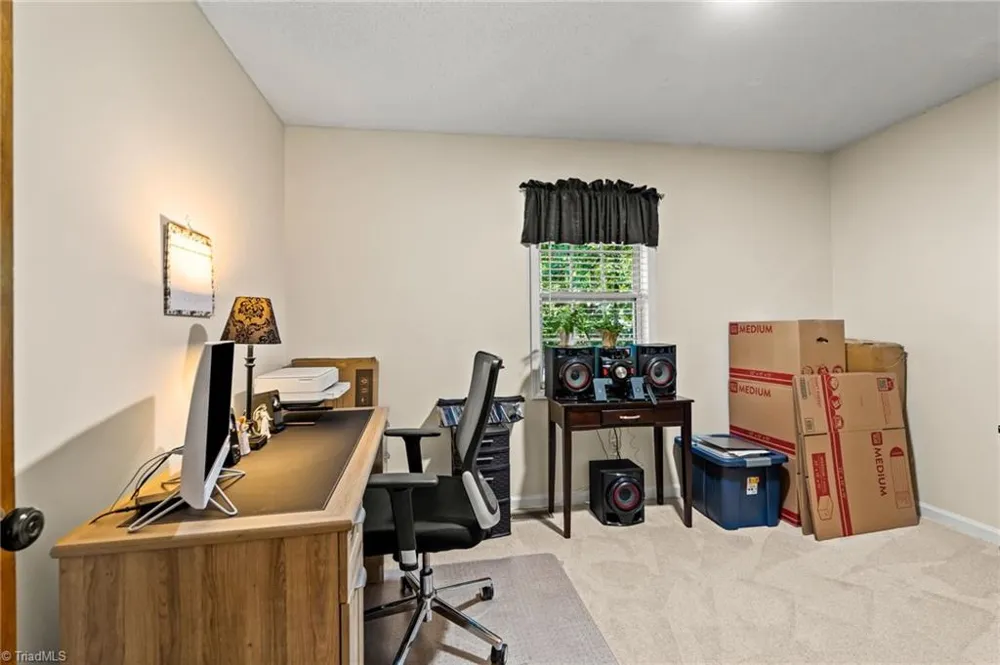 6 Oak Ridge Drive Thomasville, NC 27360