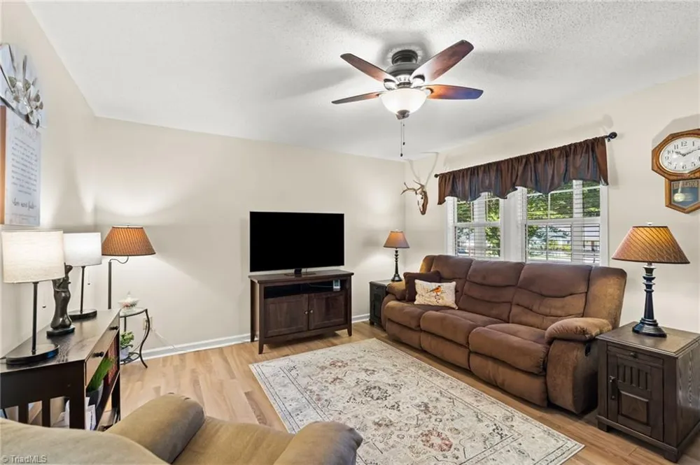 6 Oak Ridge Drive Thomasville, NC 27360