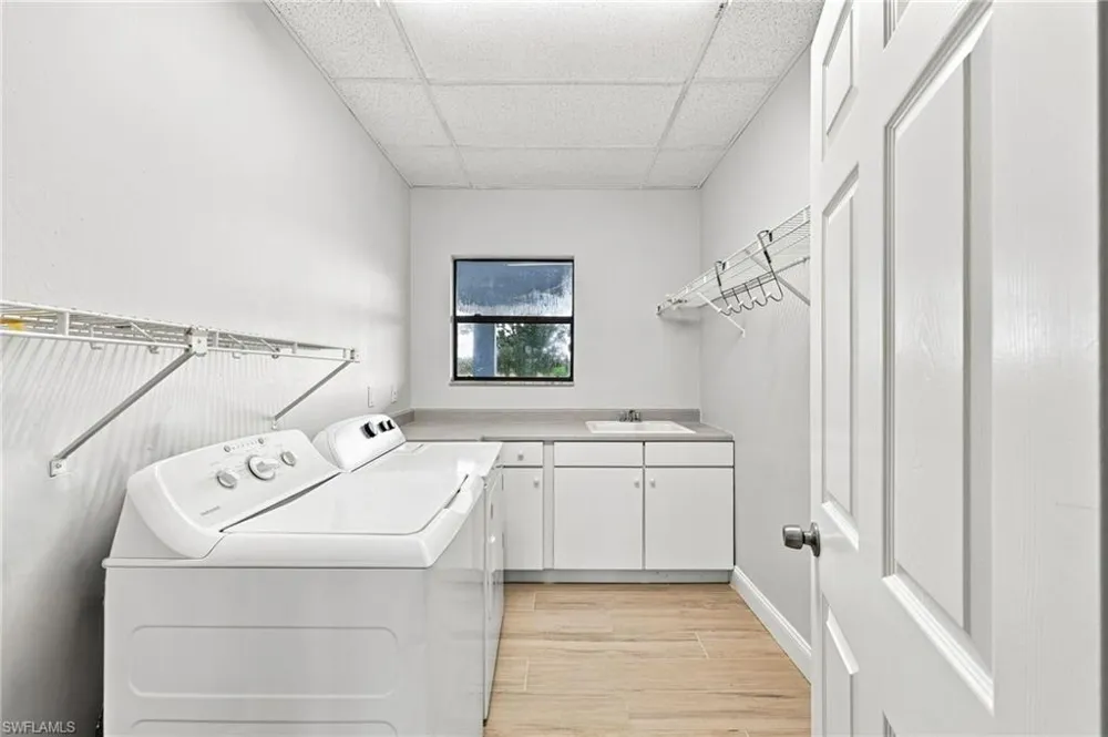 1330 Purple Martin Drive Naples, FL 34120