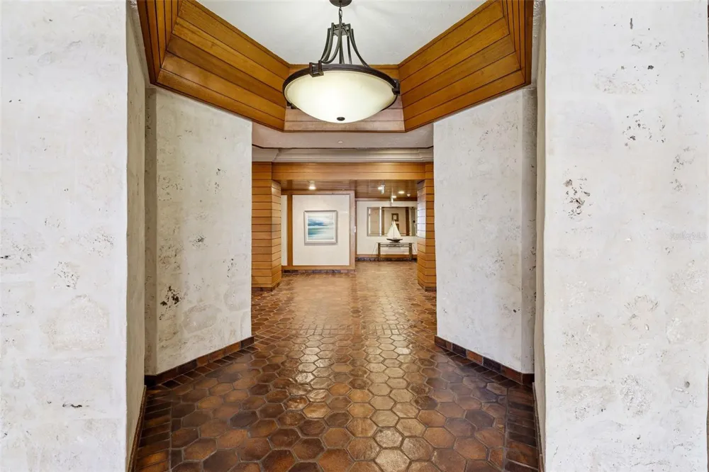 400 ISLAND WAY #805 Clearwater, FL 33767