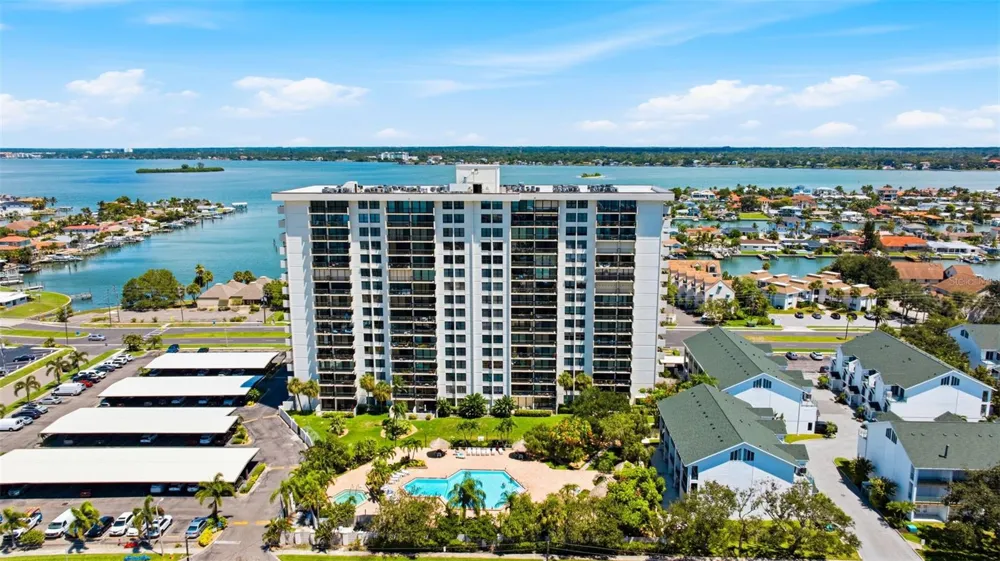 400 ISLAND WAY #805 Clearwater, FL 33767