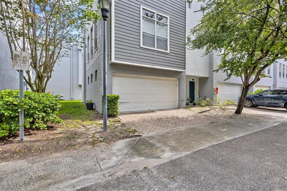 4512 BAY SPRING COURT Tampa, FL 33611