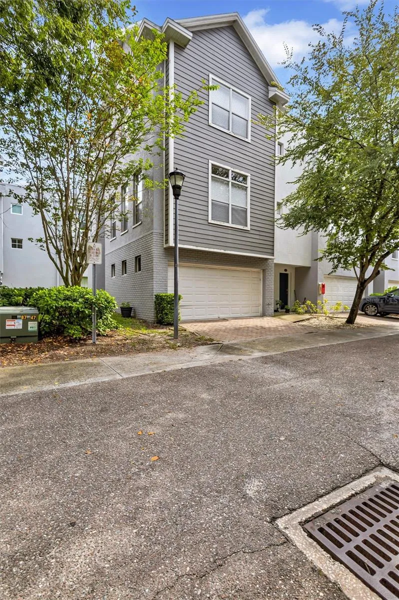 4512 BAY SPRING COURT Tampa, FL 33611