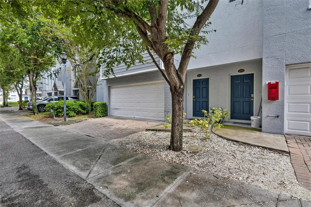 4512 BAY SPRING COURT Tampa, FL 33611