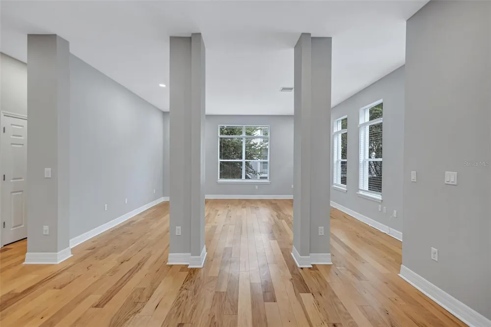4512 BAY SPRING COURT Tampa, FL 33611