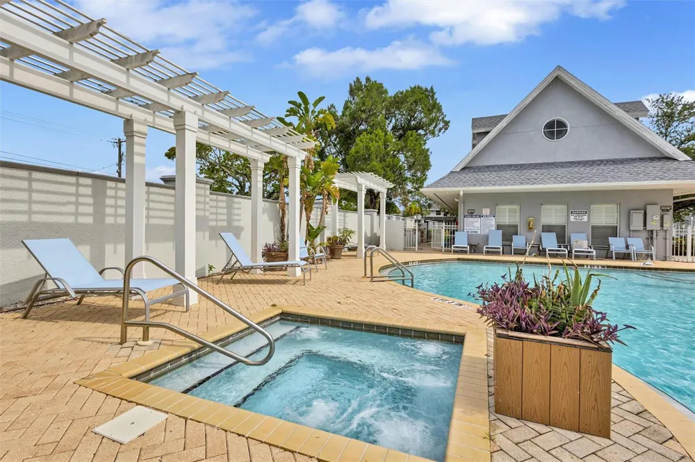 4512 BAY SPRING COURT Tampa, FL 33611