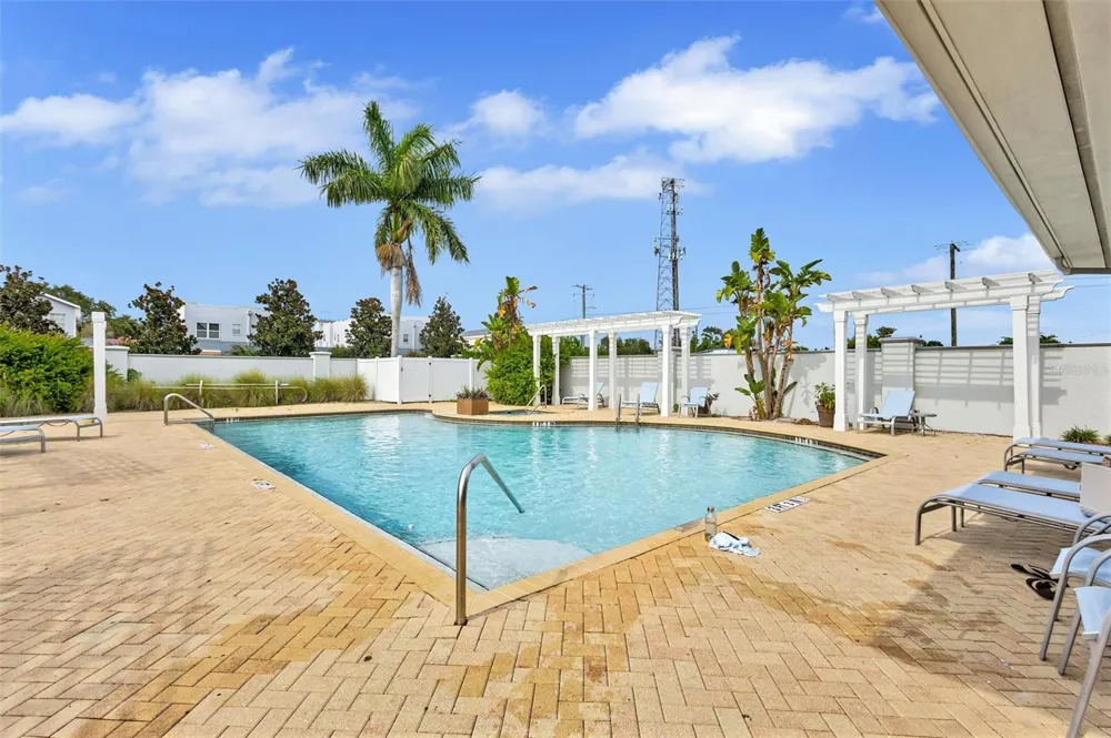4512 BAY SPRING COURT Tampa, FL 33611