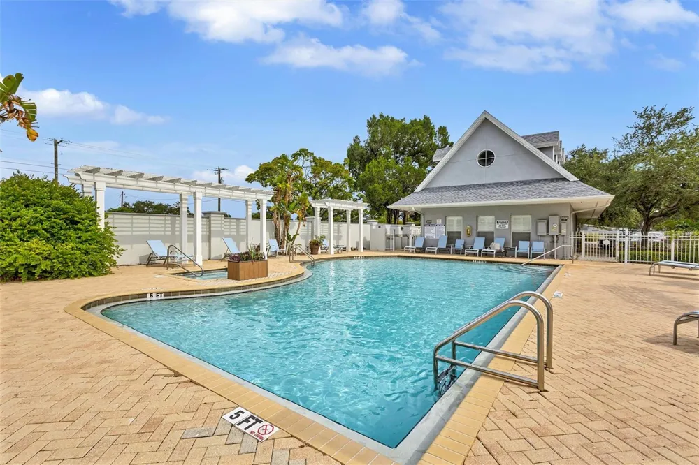 4512 BAY SPRING COURT Tampa, FL 33611