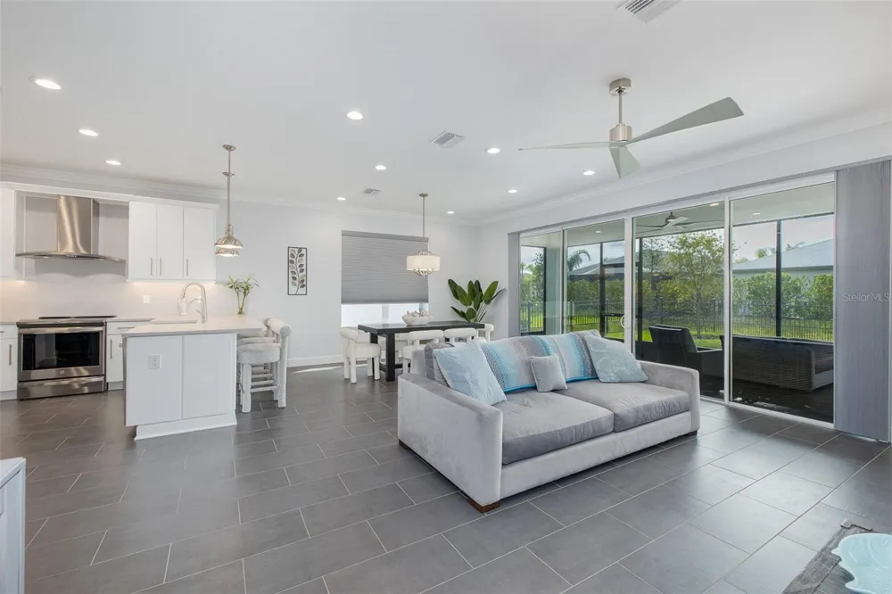 3101 MALTA AVENUE Wesley Chapel, FL 33543