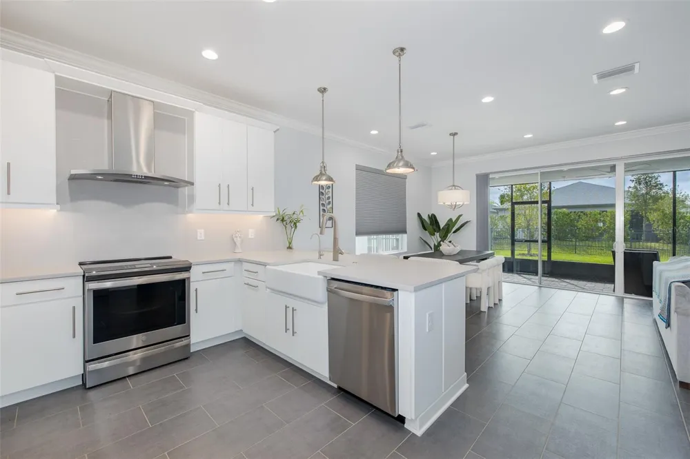 3101 MALTA AVENUE Wesley Chapel, FL 33543