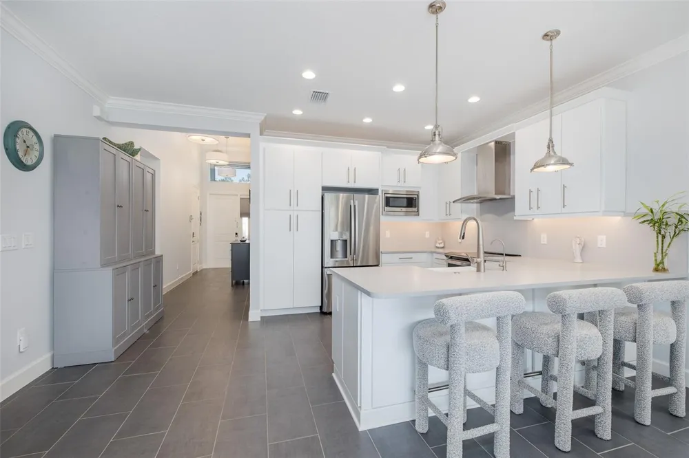 3101 MALTA AVENUE Wesley Chapel, FL 33543