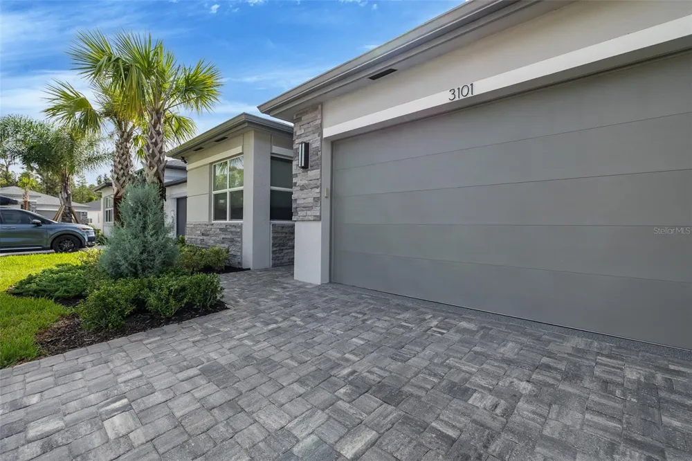 3101 MALTA AVENUE Wesley Chapel, FL 33543