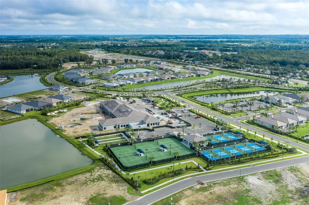 3101 MALTA AVENUE Wesley Chapel, FL 33543