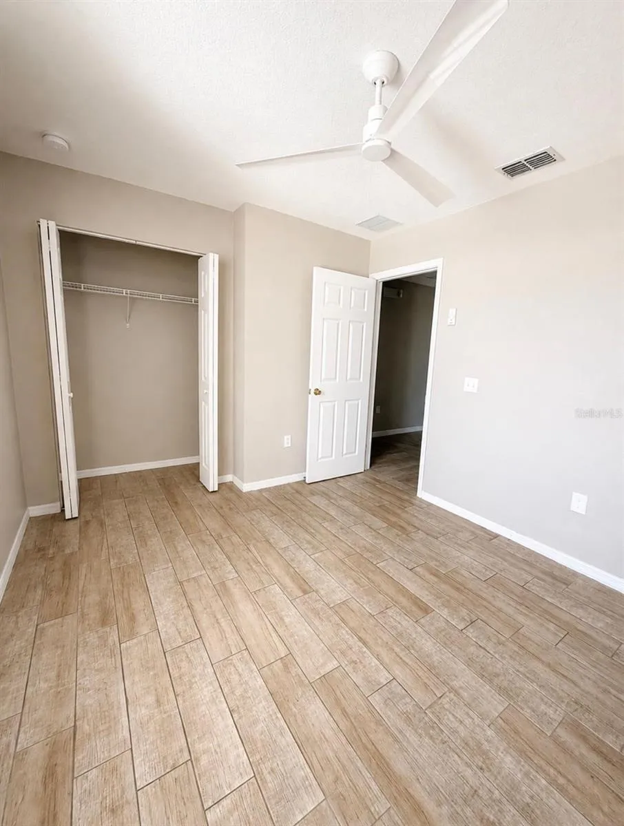 5521 PARADISE CAY CIRCLE Kissimmee, FL 34746