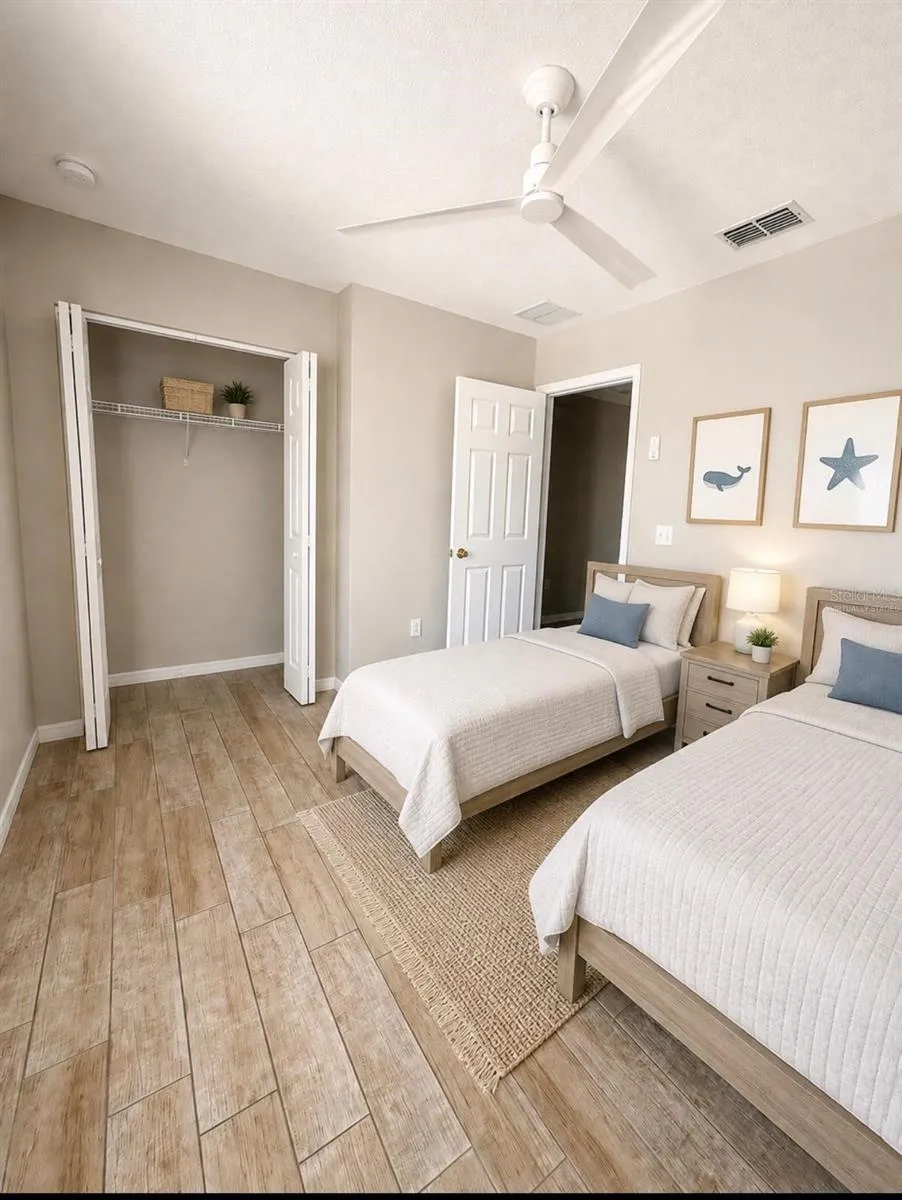 5521 PARADISE CAY CIRCLE Kissimmee, FL 34746