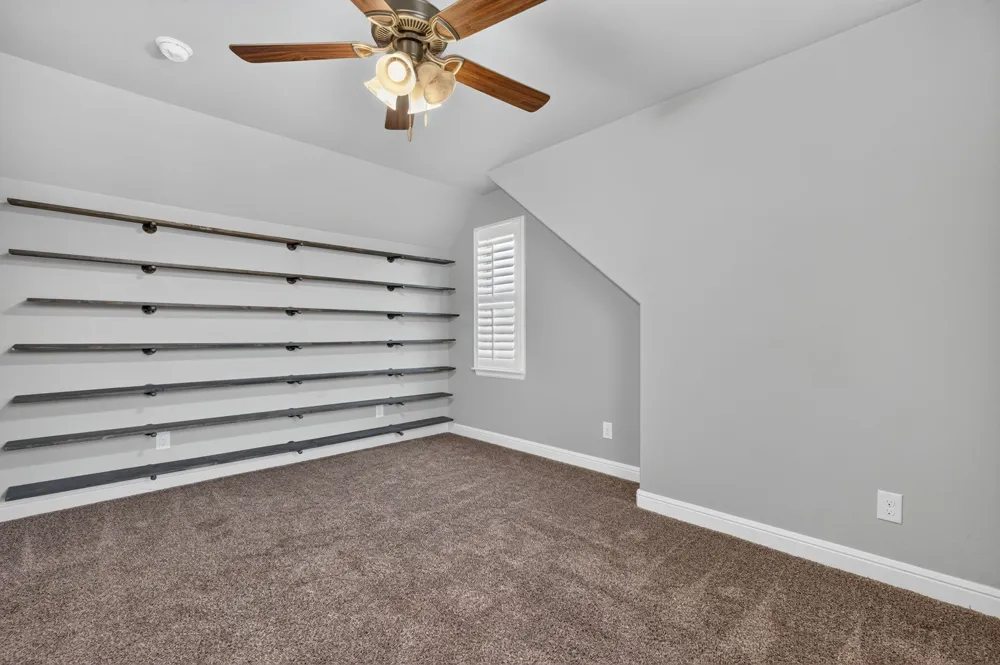 305 Donna Circle Granbury, TX 76049