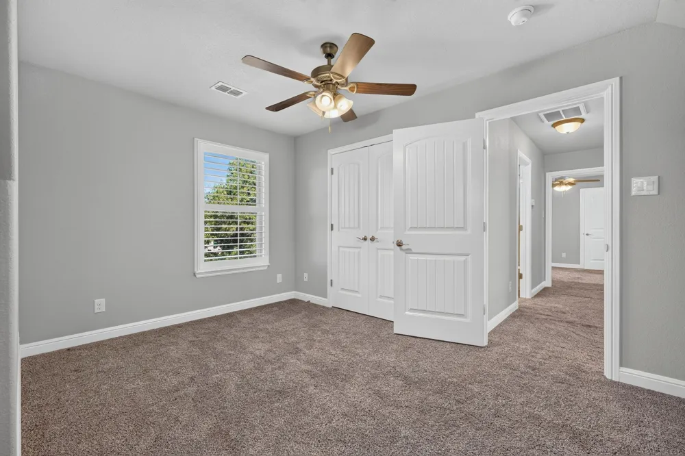 305 Donna Circle Granbury, TX 76049