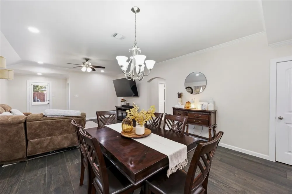 2225 Torch Lake Drive Forney, TX 75126