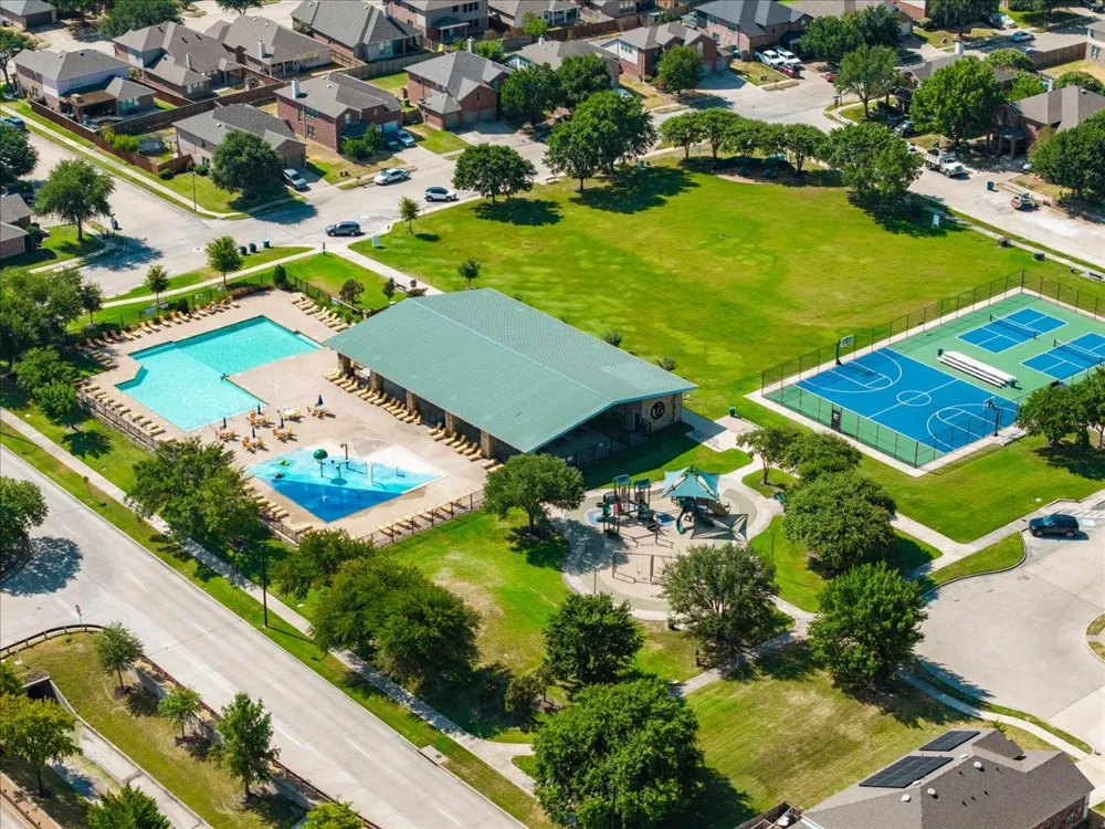 2225 Torch Lake Drive Forney, TX 75126