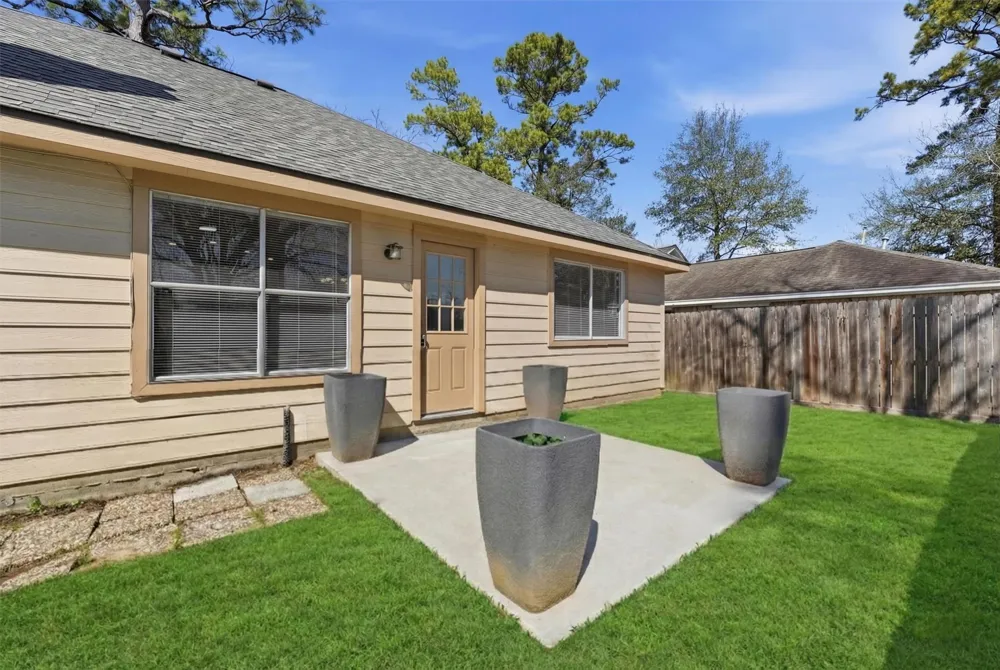 2618 Heatherknoll Drive Spring, TX 77373