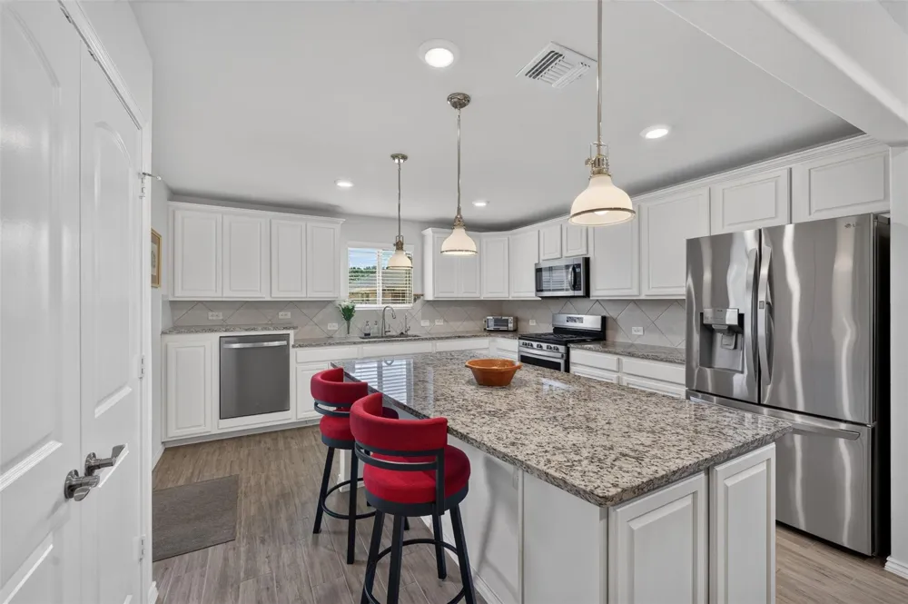 418 Thistle Thorn Drive The Woodlands, TX 77382