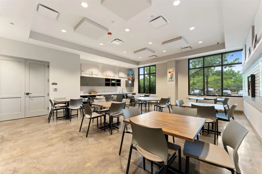 418 Thistle Thorn Drive The Woodlands, TX 77382