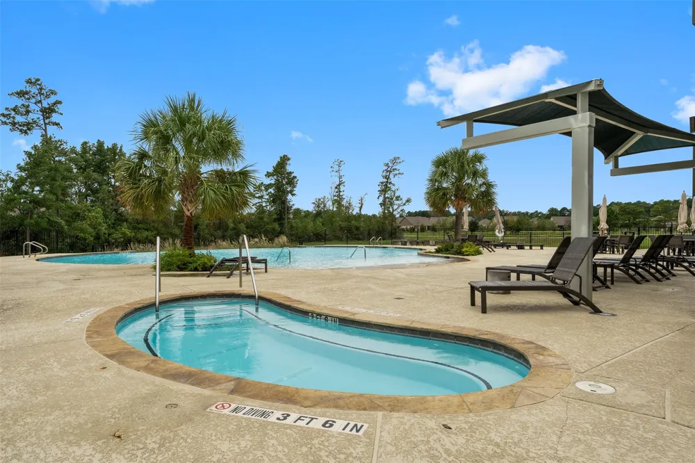 418 Thistle Thorn Drive The Woodlands, TX 77382