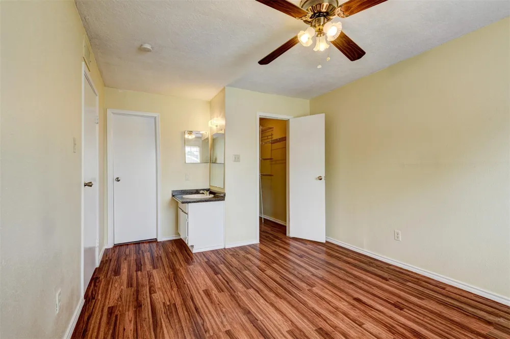 2750 Holly Hall Street #1017 Houston, TX 77054