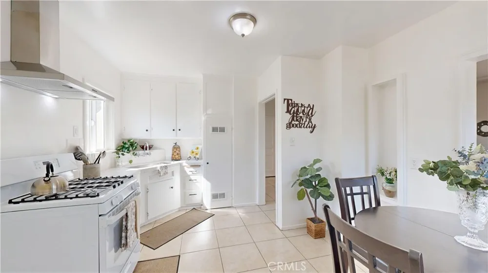 2828 Sierra Way San Bernardino, CA 92405
