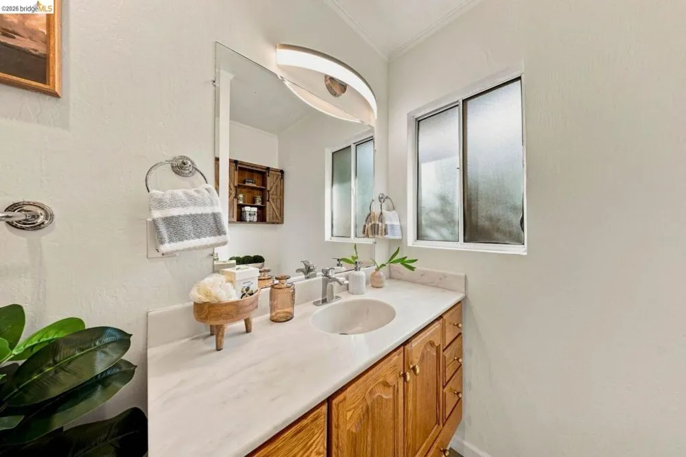68 Water ST Bay Point, CA 94565