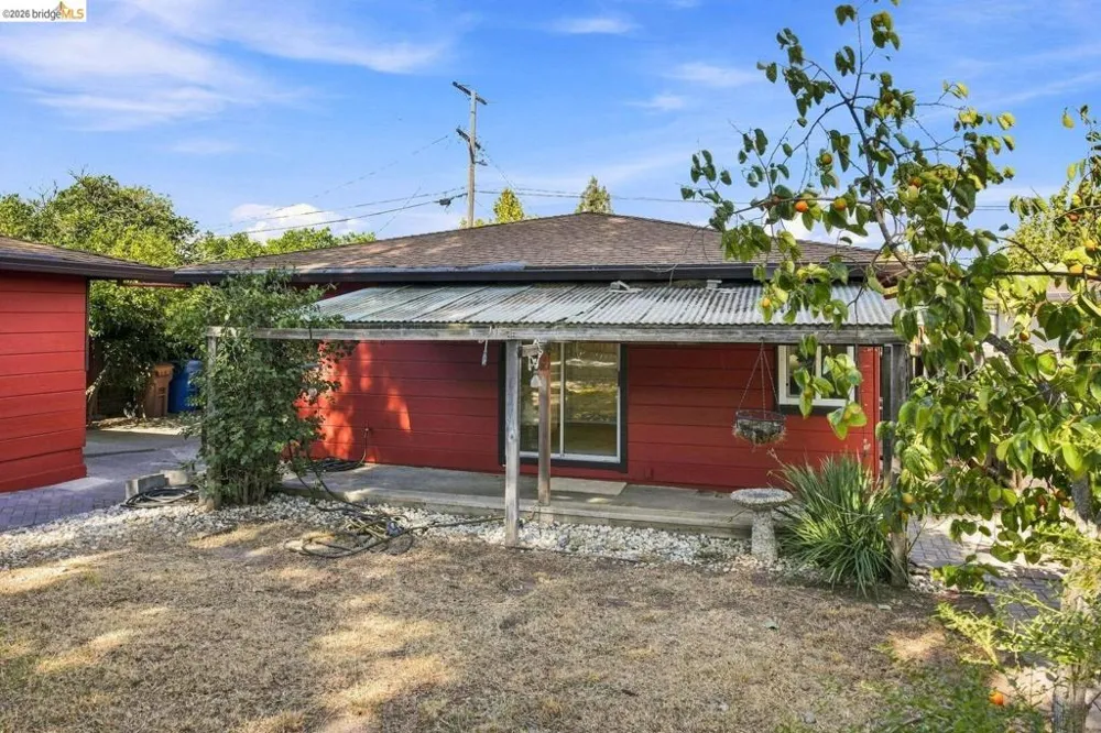 68 Water ST Bay Point, CA 94565