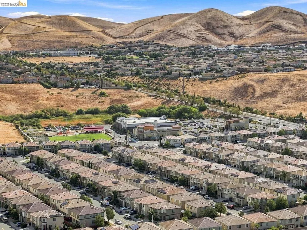 68 Water ST Bay Point, CA 94565