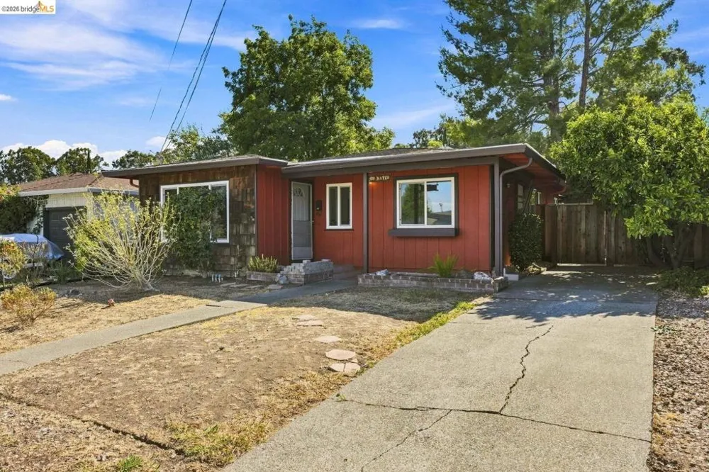 68 Water ST Bay Point, CA 94565