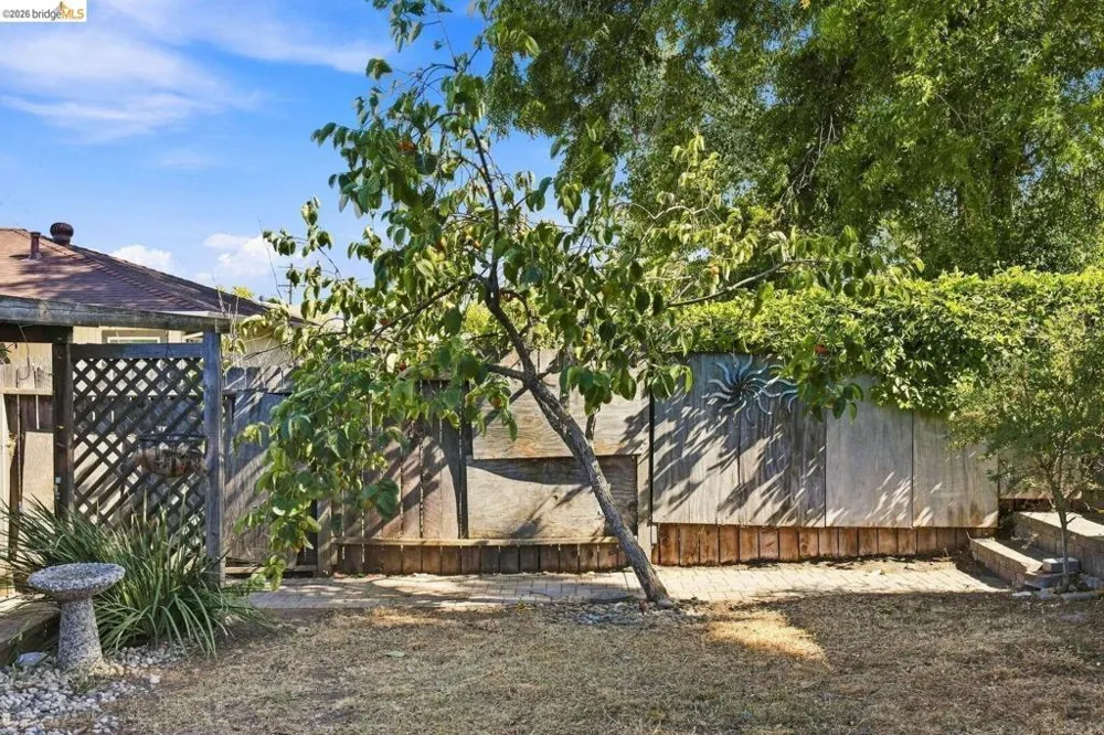 68 Water ST Bay Point, CA 94565