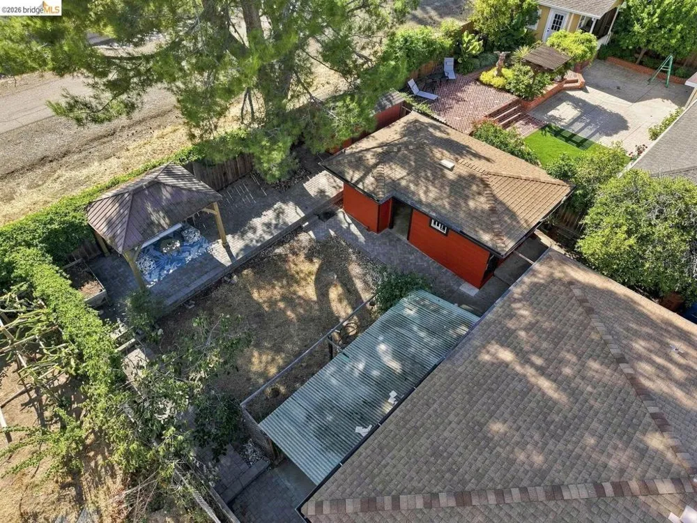 68 Water ST Bay Point, CA 94565