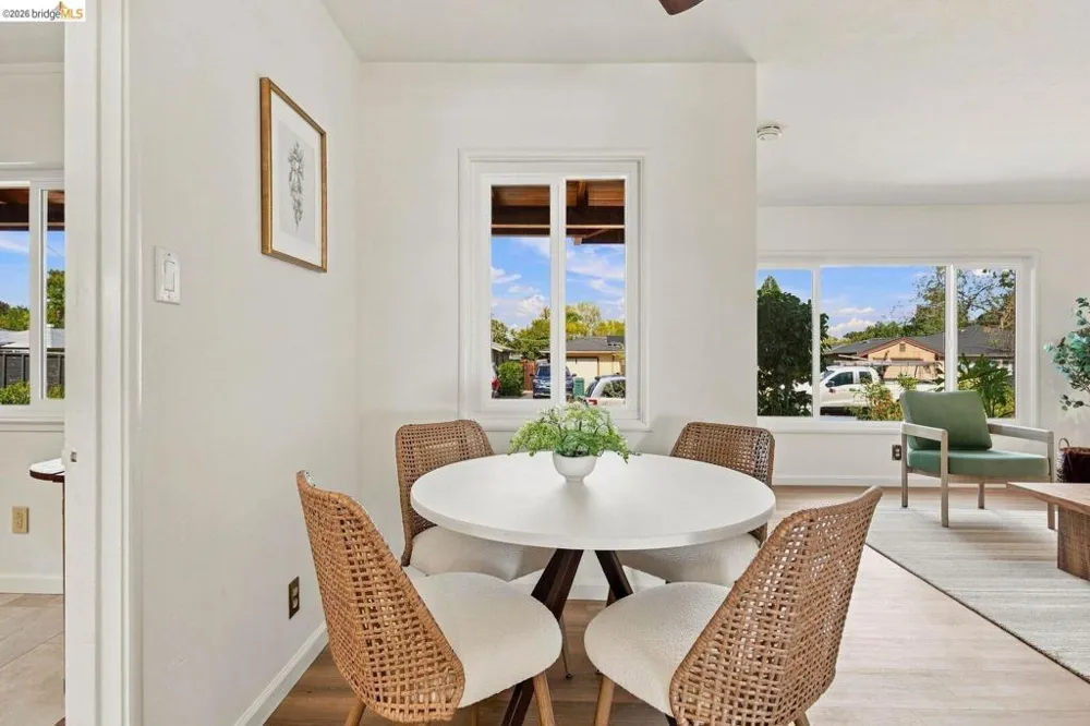 68 Water ST Bay Point, CA 94565