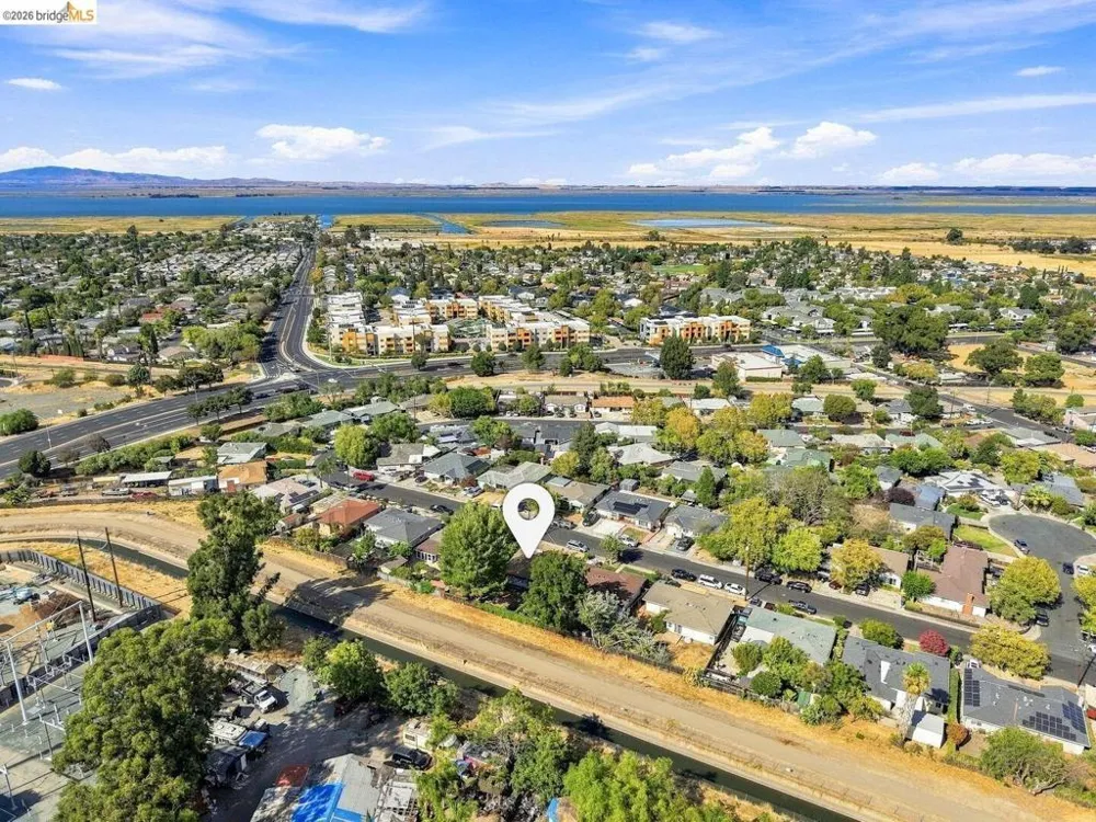 68 Water ST Bay Point, CA 94565