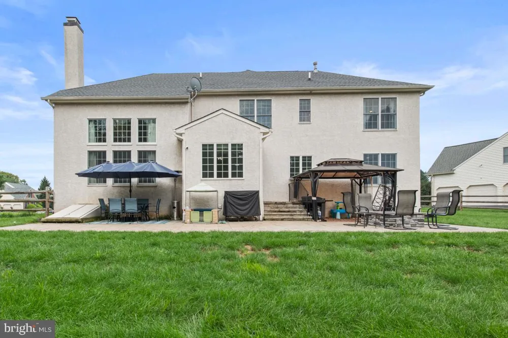1108 KINGSLEY HALL DRIVE Lansdale, PA 19446