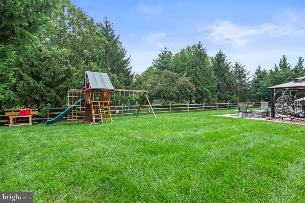 1108 KINGSLEY HALL DRIVE Lansdale, PA 19446