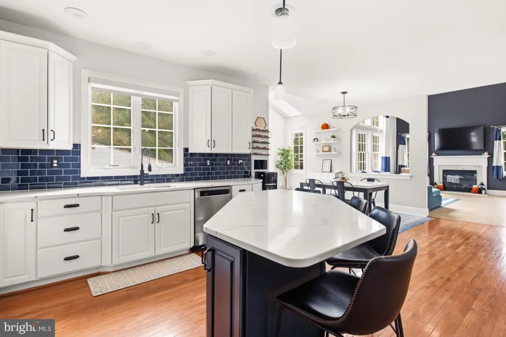 1108 KINGSLEY HALL DRIVE Lansdale, PA 19446