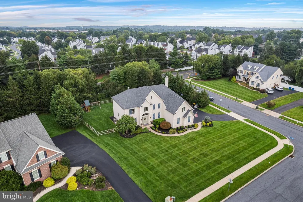 1108 KINGSLEY HALL DRIVE Lansdale, PA 19446