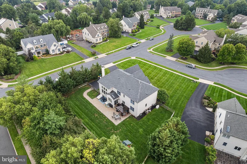 1108 KINGSLEY HALL DRIVE Lansdale, PA 19446