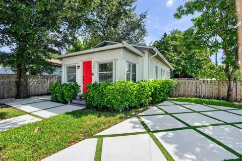 2935 NW 14th Ave #A