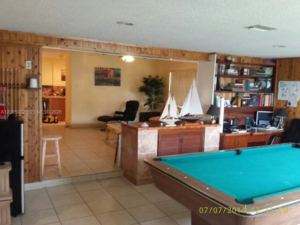 2359 Wallen Dr West Palm Beach, FL 33410