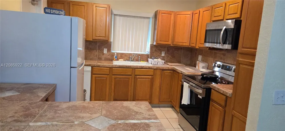 2359 Wallen Dr West Palm Beach, FL 33410