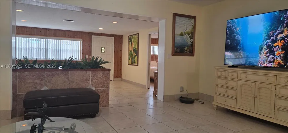 2359 Wallen Dr West Palm Beach, FL 33410