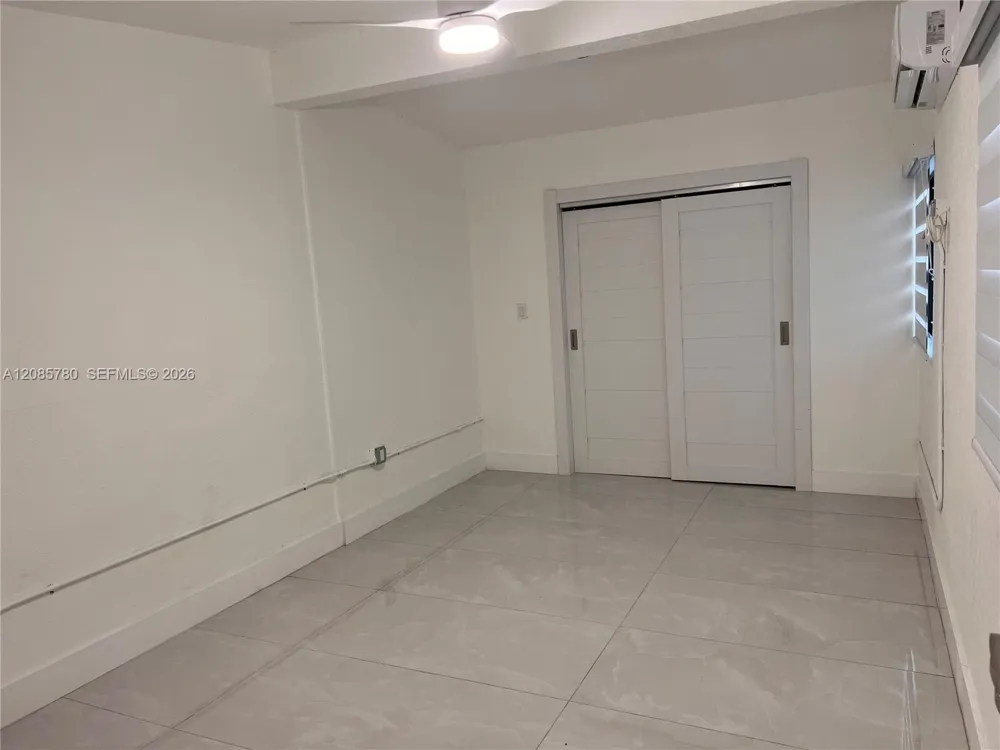 112 SW 48th St #A Miami, FL 33165