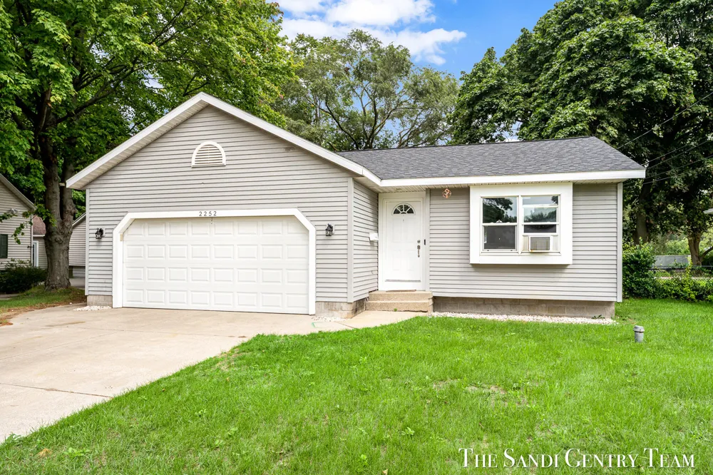2252 Charles Street Norton Shores, MI 49441