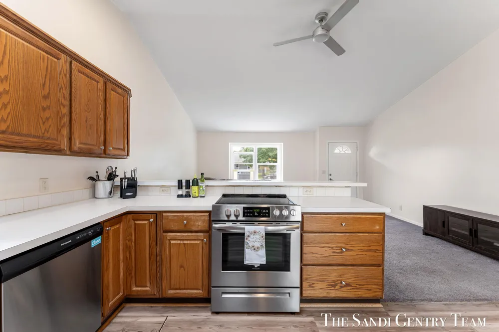 2252 Charles Street Norton Shores, MI 49441